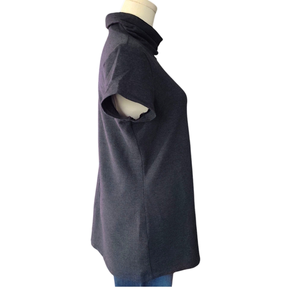 Cabi Cap Sleeve Turtleneck Size Medium Women's - Picture 4 of 8